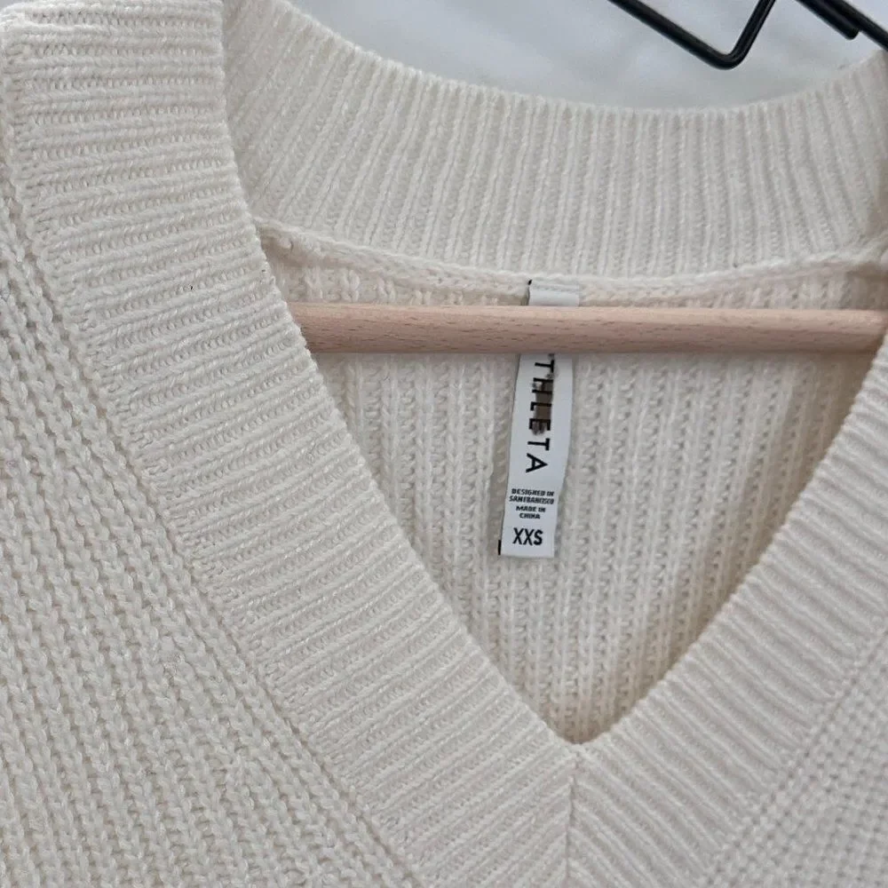 Athleta Shasta V Neck Wool Blend Knit Oversized Sweater XXS